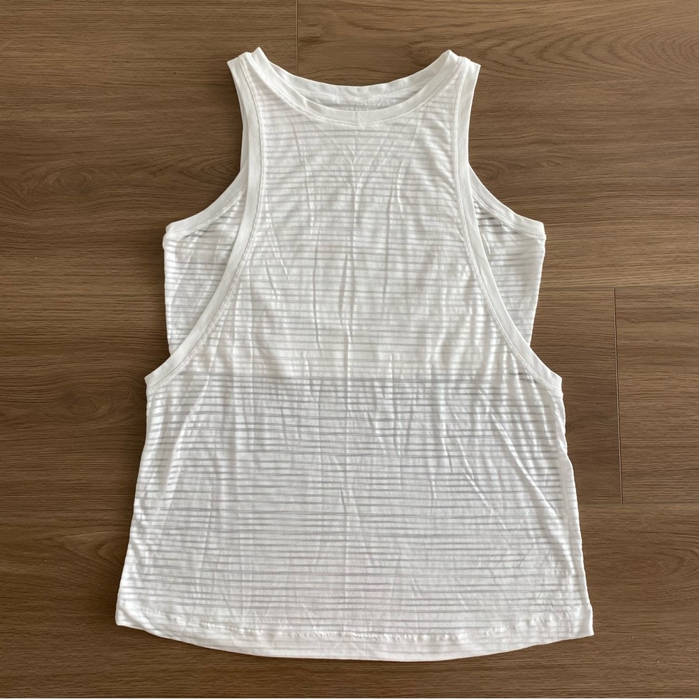Lululemon Clear and Present Muscle Tank Women’s Size 6
